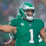 Hurts scores walk-off TD in overtime as Eagles rally past Bills